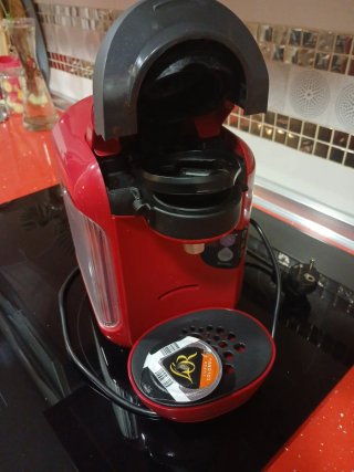 Cafetera Bosch Roja Tassimo.