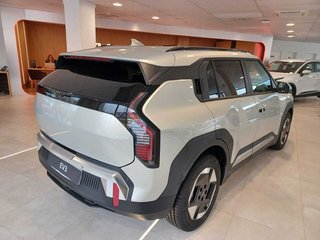 Kia EV3 Earth Long Range