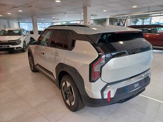 Kia EV3 Earth Long Range
