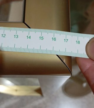 Cubre radiador dorado con espejos