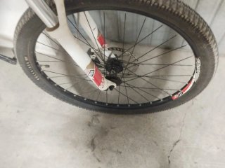 Bicicleta Montaña Aluminio ligero Fuji Blanca