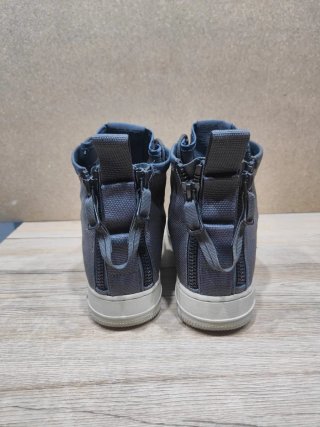 Nike SF Air Force 1 Mid Gris Oscuro 42