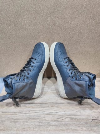 Nike SF Air Force 1 Mid Gris Oscuro 42