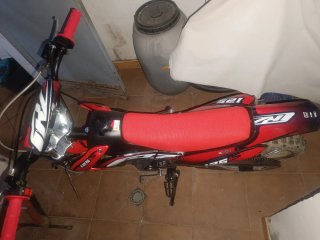 Moto de cross 125cc 07/2026