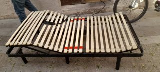 2 Camas articuladas con motor. 180cm x 90cm.