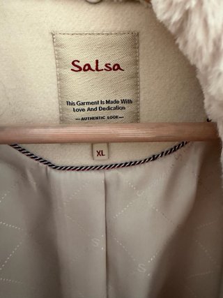 Abrigo Salsa XL crema con cuello pelo