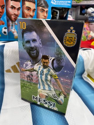 Figura Leo Messi con Trofeo Mundial