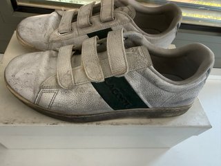 Lacoste 100% Piel Blanco/Verde T.42 (17)