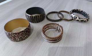 Lote bisutería: collares y pendientes