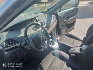 Renault Grand Scenic 2015