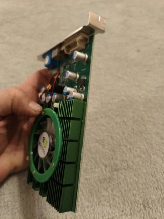 Tarjeta Gráfica NVIDIA GF9400GT 512MB DDR2