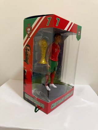 Figura Cristiano Ronaldo con Trofeo