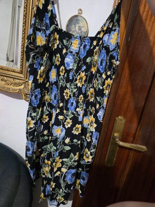 Mono corto floral tirantes Talla L-XL