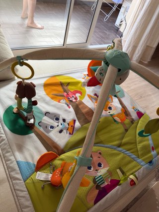 Manta de juegos musical Tiny Love para bebé