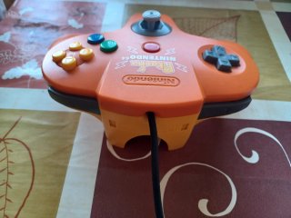 Controller Nintendo 64 Pikachu Arancione