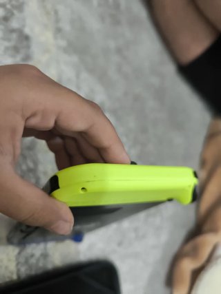 Nintendo Switch Azul y Amarillo