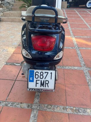 Piaggio Vespa 125cc LX