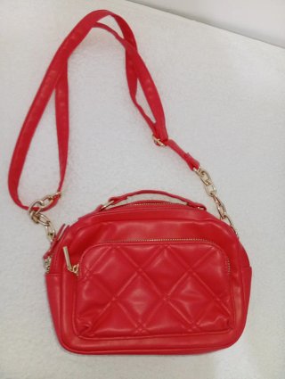 Bolso rojo acolchado