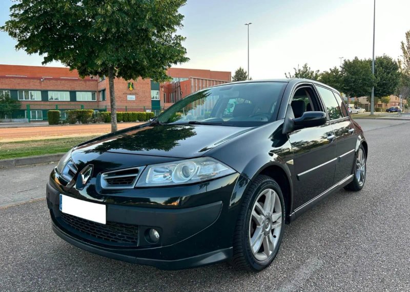 Renault Megane 2009 - foto 1
