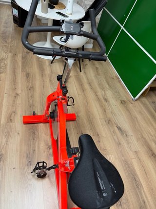 Bicicleta Estática Roja MACDAN