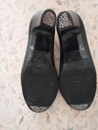 Zapatos negros de ballet con tira