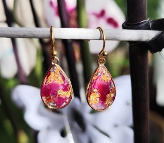 Pendientes lágrimas de flor