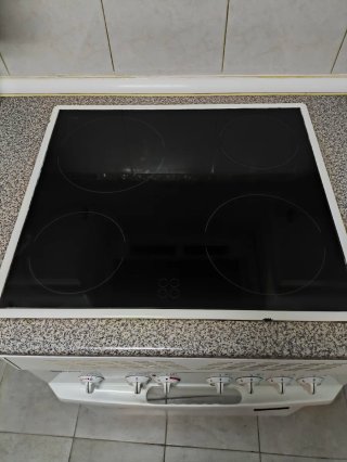 URGE Horno con vitrocerámica Superser
