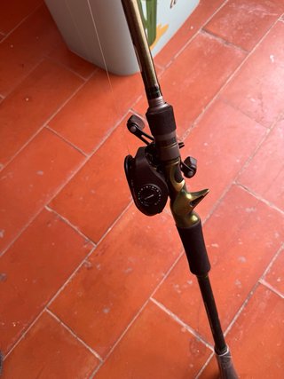 Swimbait Glideway 176 y combo caña + carrete