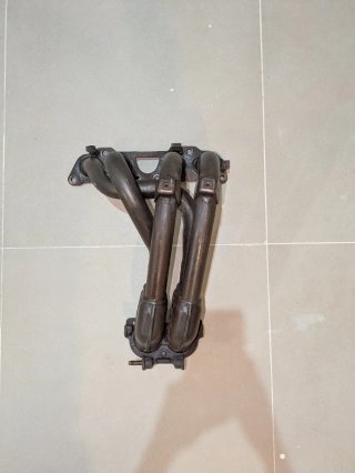 Colectores de escape Celica ST182 T18