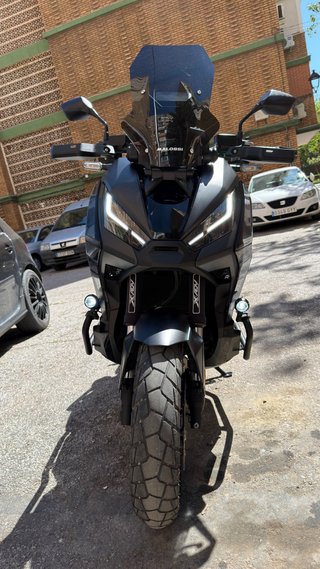 Honda X-ADV 750 Negra