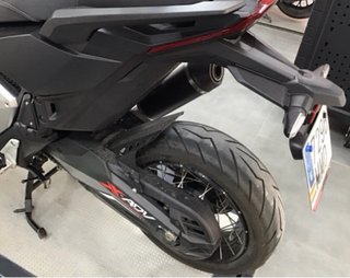 Honda X-ADV 750 Negra
