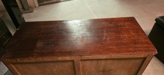 Cómoda de madera con 4 cajones