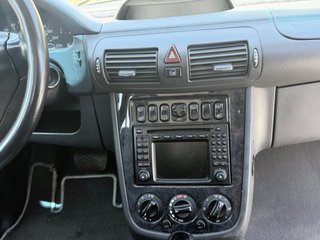 Mercedes-Benz Vaneo automático