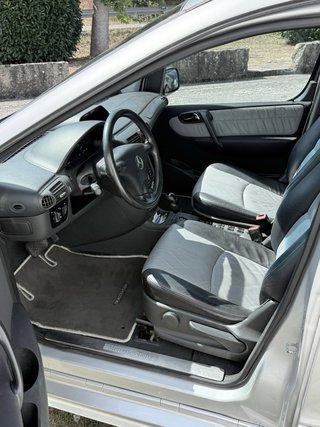 Mercedes-Benz Vaneo automático