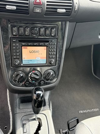 Mercedes-Benz Vaneo automático