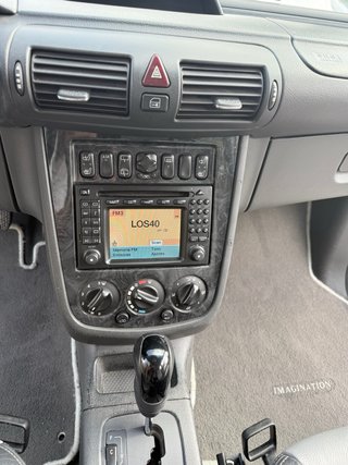 Mercedes-Benz Vaneo automático