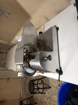 Cortadora de fiambre profesional