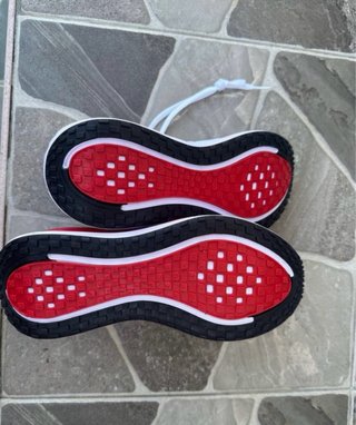 Nike Vomero Zapatillas Deportivas Blancas y Rojas