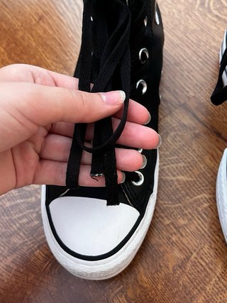 Converse Piel Plataforma Negras