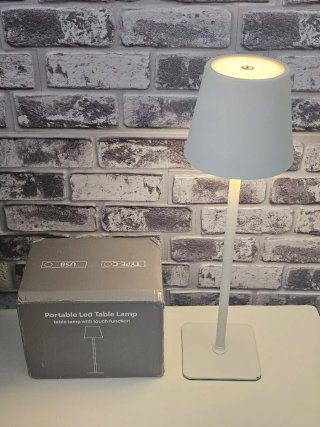 Lámpara LED Recargable Táctil