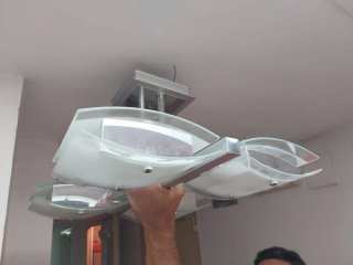 Lámpara de techo de cristal y metal