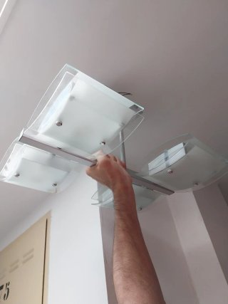 Lámpara de techo de cristal y metal