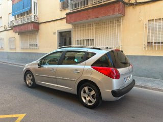 Peugeot 207 2012