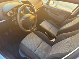 Peugeot 207 2012
