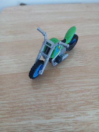 Moto Motocross Gris y Verde 2,50€