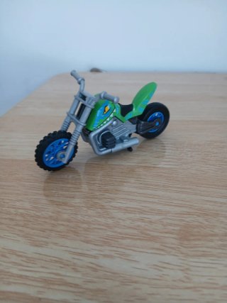 Moto Motocross Gris y Verde 2,50€
