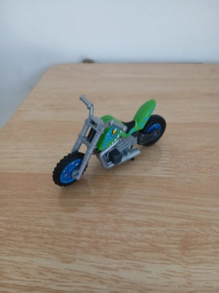 Moto Motocross Gris y Verde 2,50€
