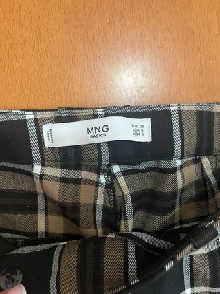 Pantalón cuadros elegante