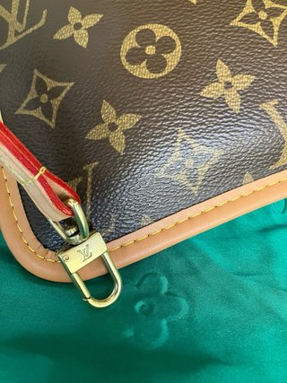 Bolsito Monograma Louis Vuitton Marrón y Beige