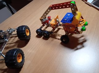 Camiones de juguete de construcción